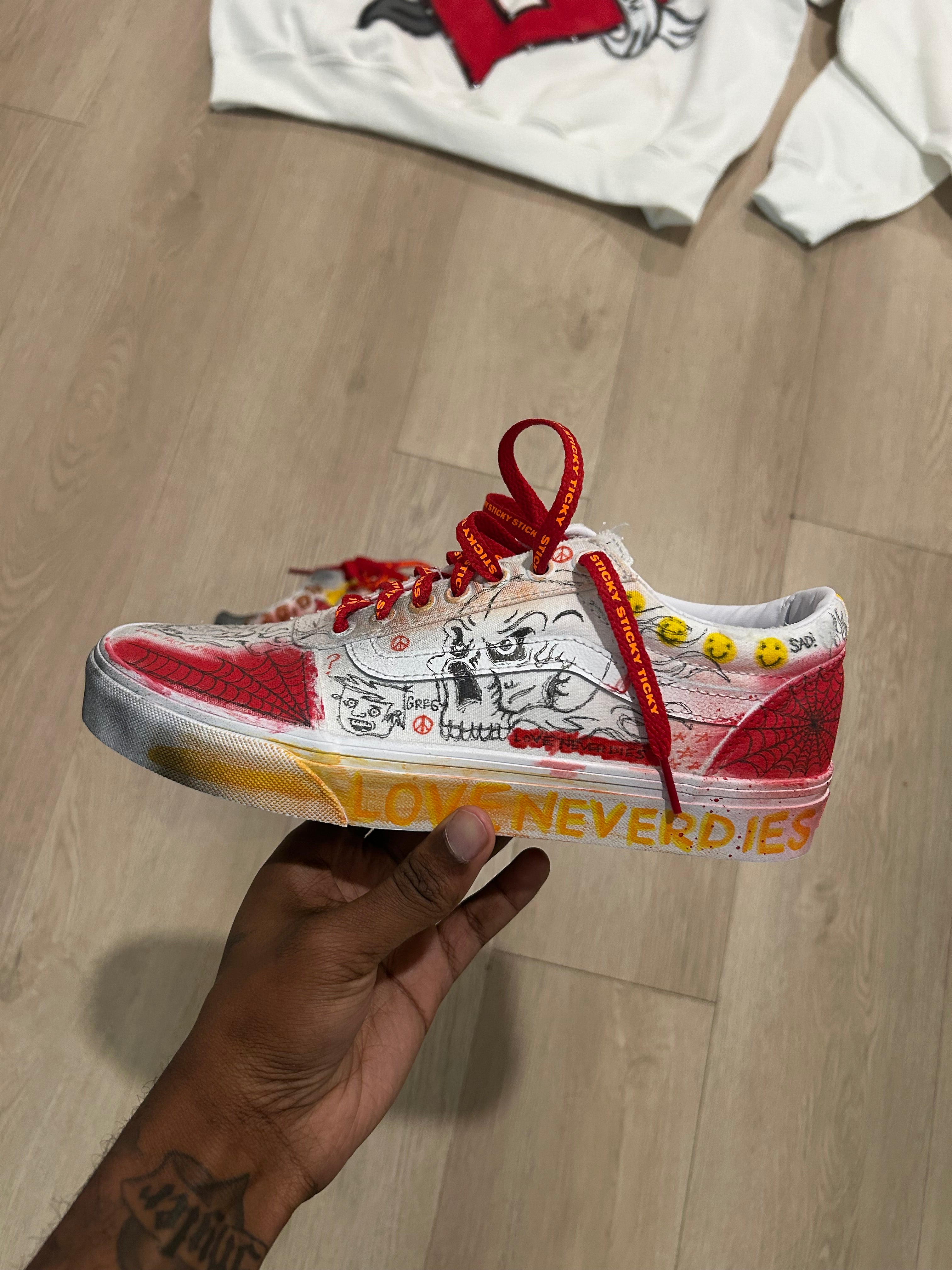 Sticky “LND-02” Vans