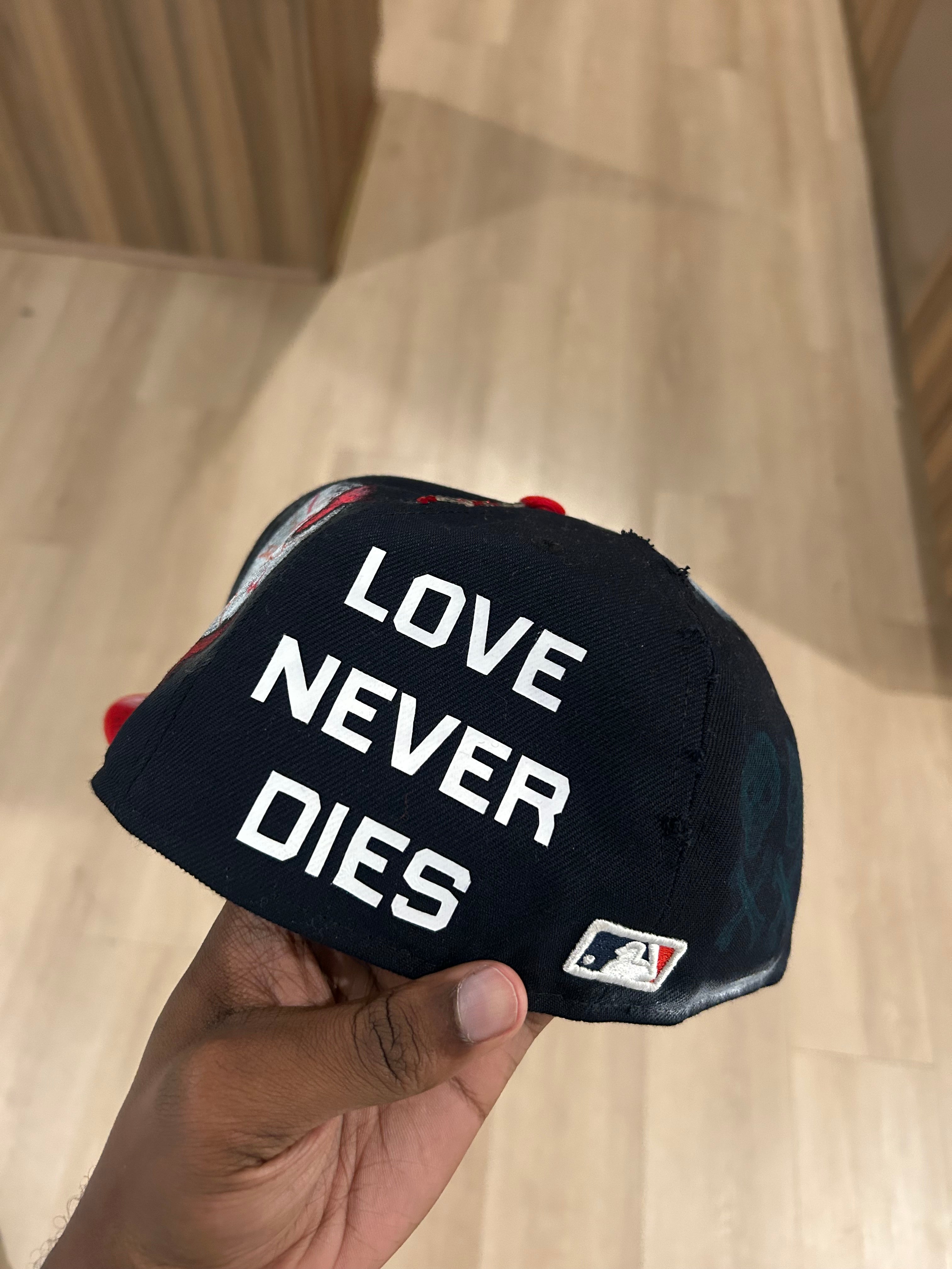 Sticky “1978” Fitted