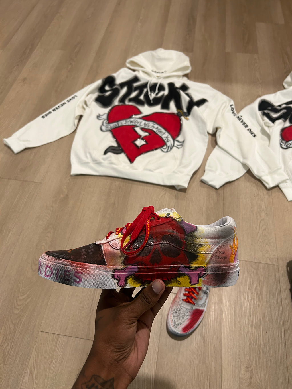 Sticky “LND-02” Vans